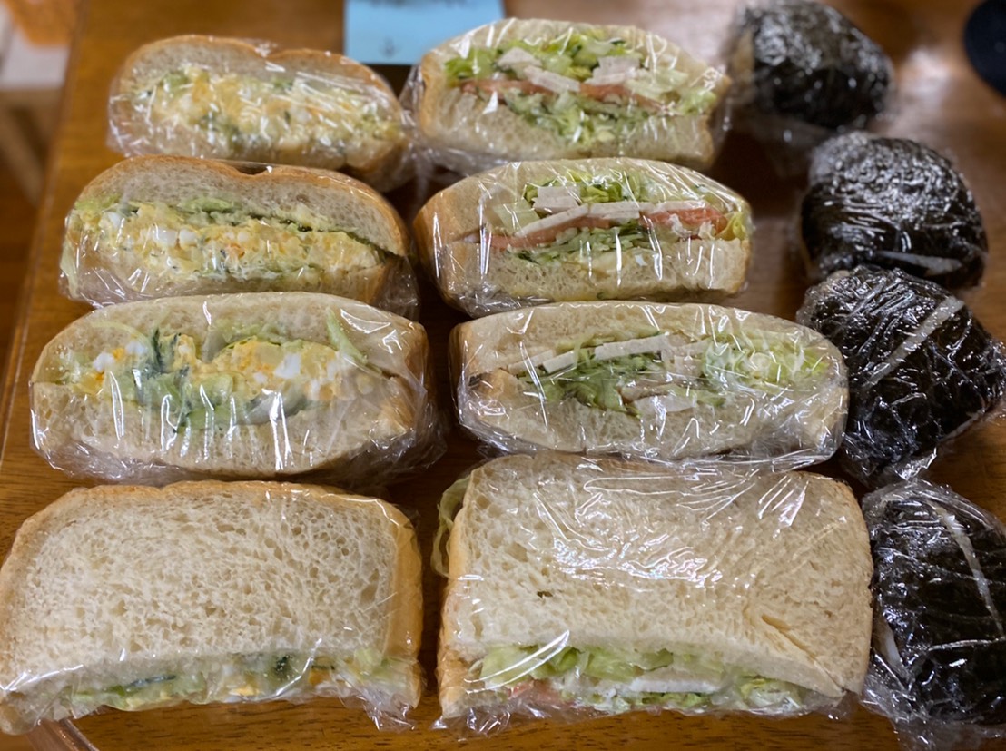 サラダチキンさんど＆ぽてとたまごサラダさんど