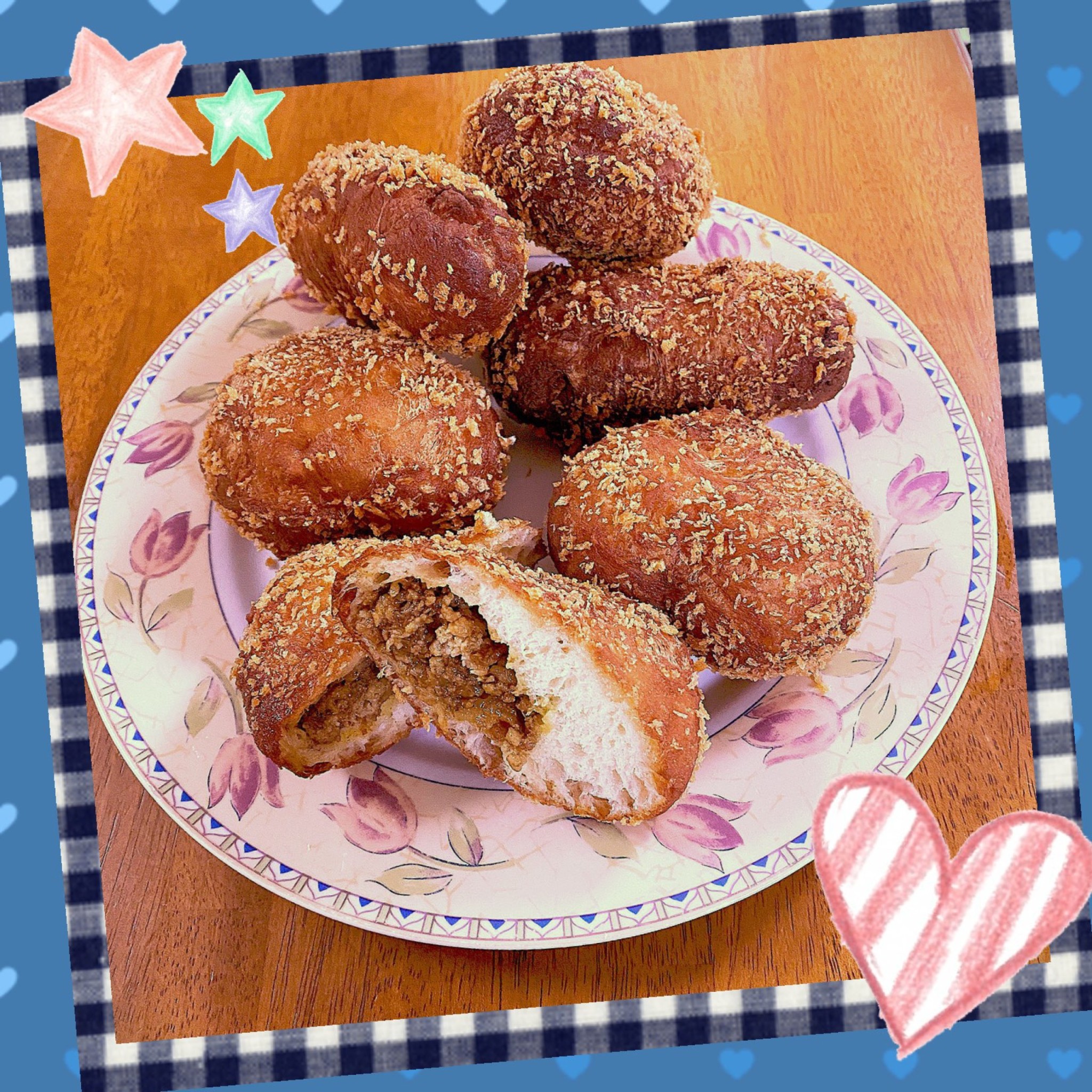 うずらの卵いれわすれたキーマカレーパン